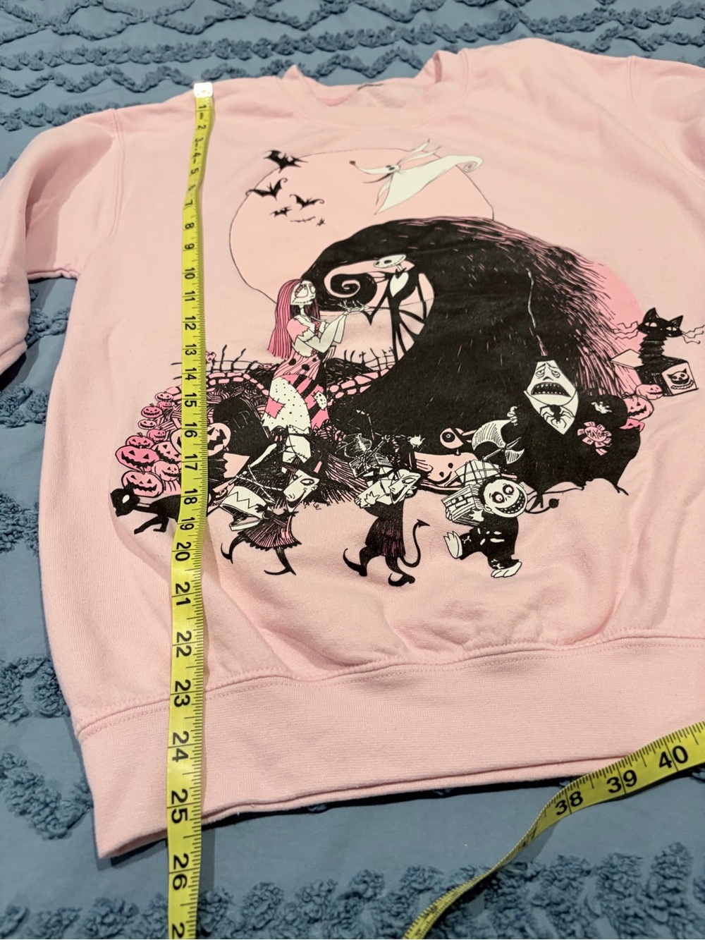 Disney The Nightmare Before Christmas Pink Fleece Crewneck Sweatshirt Small - Picture 6 of 6